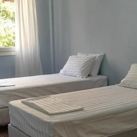 Paris Spacious Beach * Loutráki